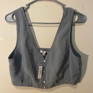 Madewell size 8 button up cropped tank. Color is grey-blue